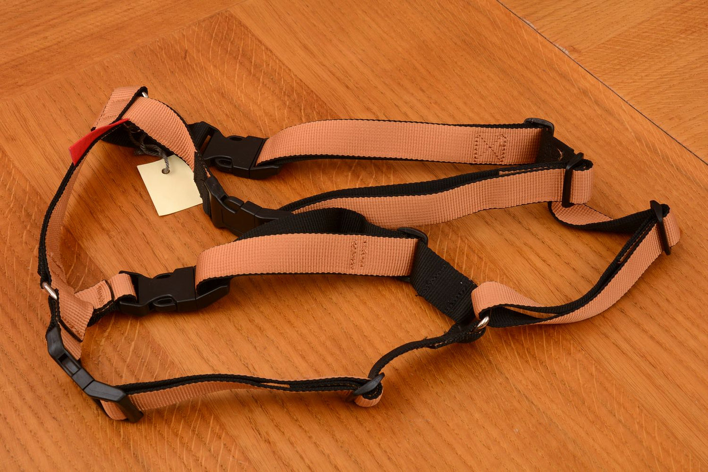 Oprsnica L curry s kovinsko zaponko